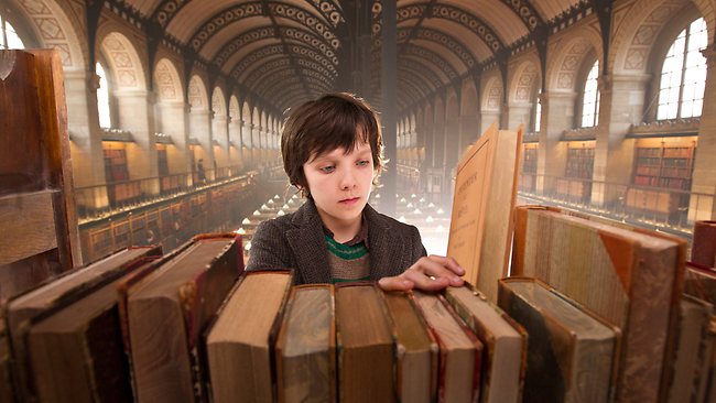 Hugo (2011, Paramount)