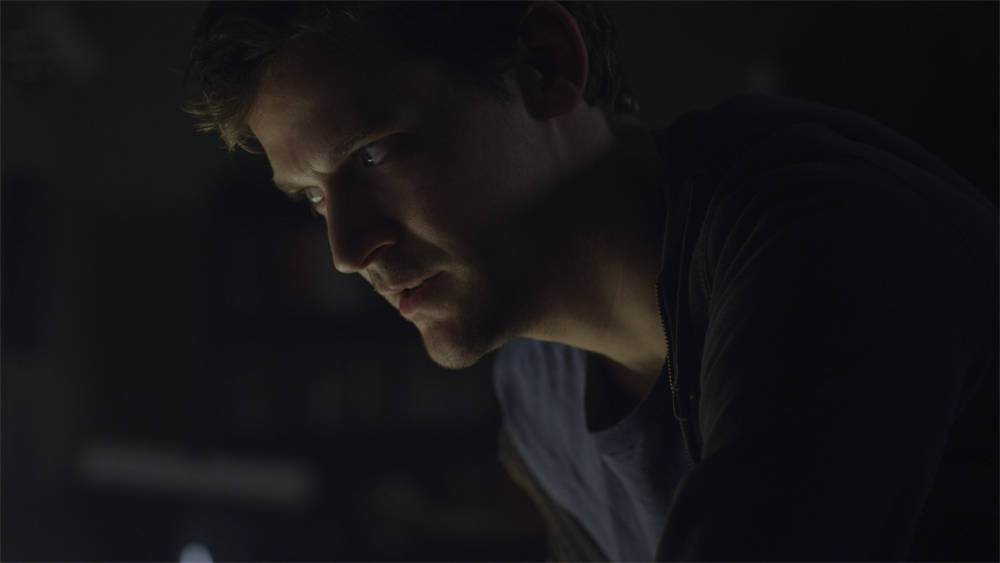 Bloody Knuckles (2014, Artsploitation)