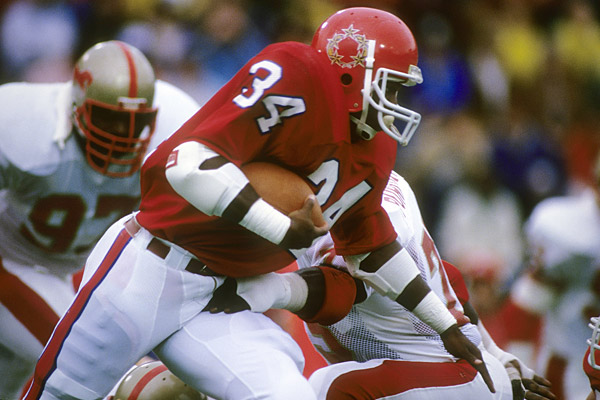 40089708-SS_TITANS_trump_nj-generals