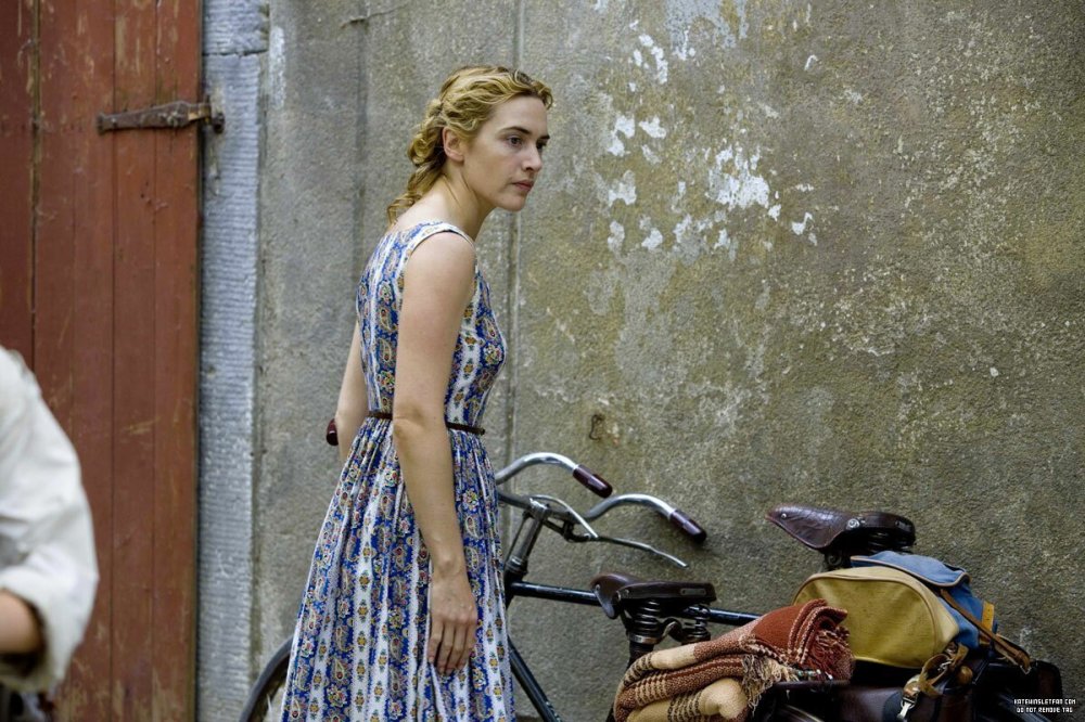 The-Reader-Promotional-Stills-kate-winslet-5896934-1200-800